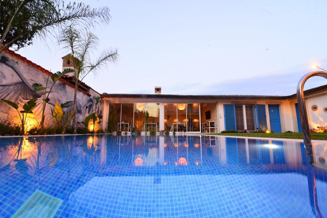 Rhodium Hotel Alacati Exterior photo