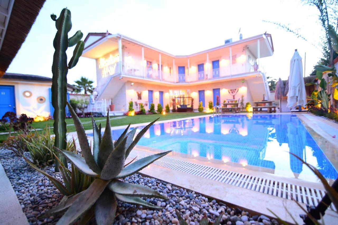 Rhodium Hotel Alacati Exterior photo